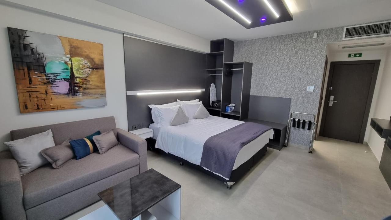 Luxsuites Aparthotel *