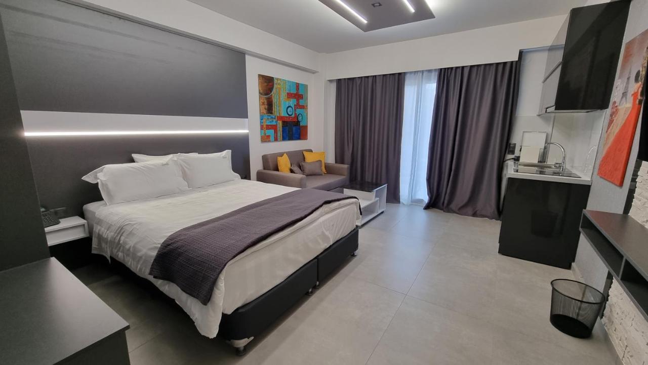 Luxsuites * Ofrinion