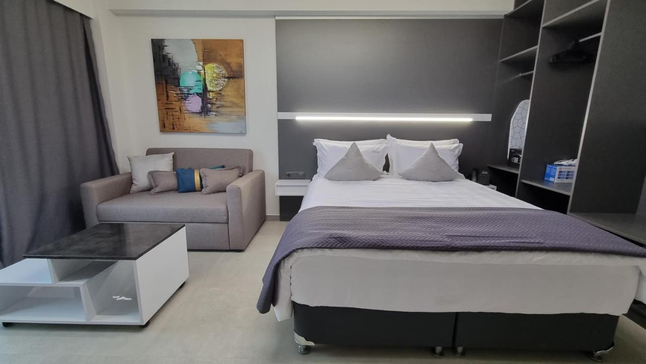 Aparthotel Luxsuites *