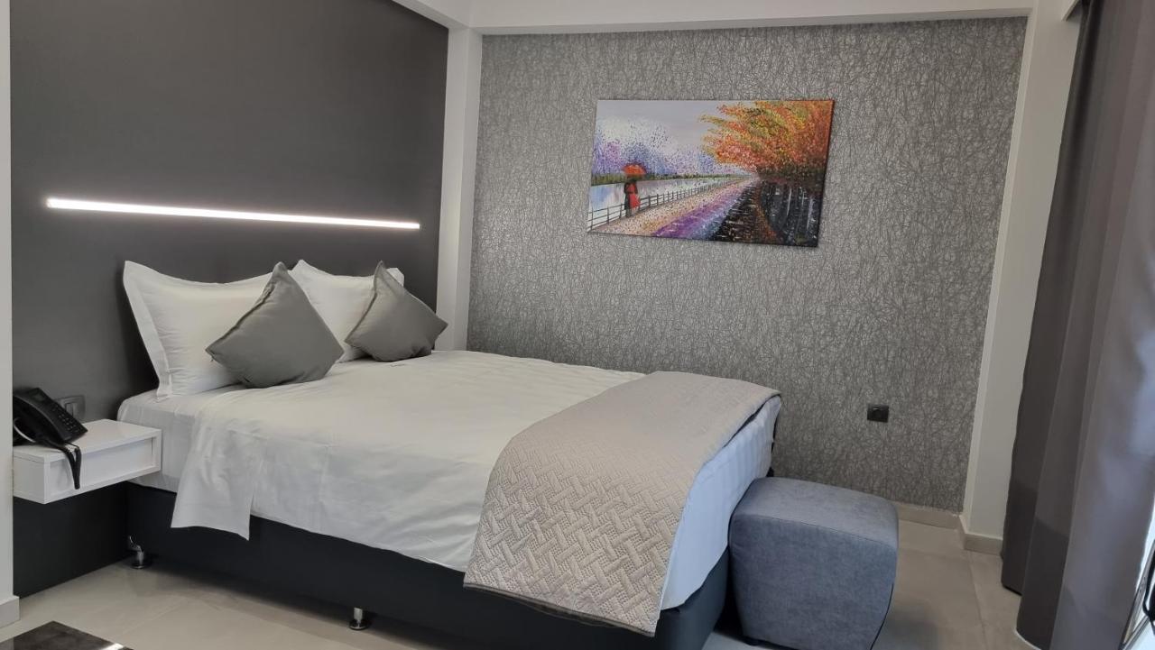 Luxsuites * Ofrinion