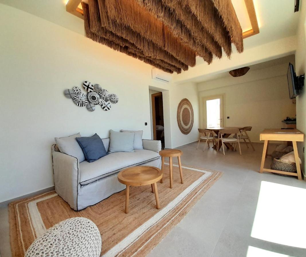 Life Aparthotel Tourlos