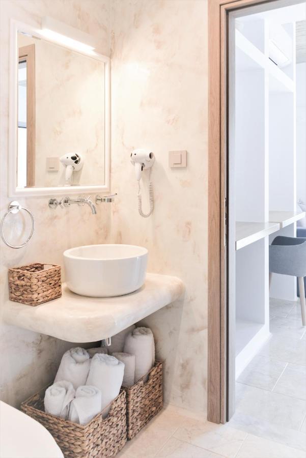 Anavalos Aparthotel 5*
