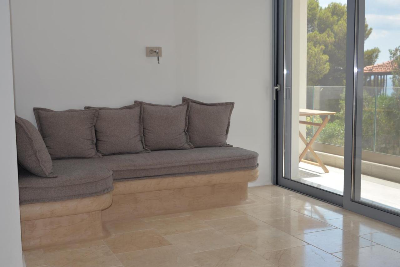 Anavalos Aparthotel