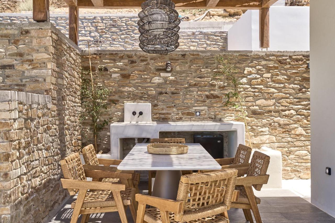 Ios Grand Pool Mylopotas