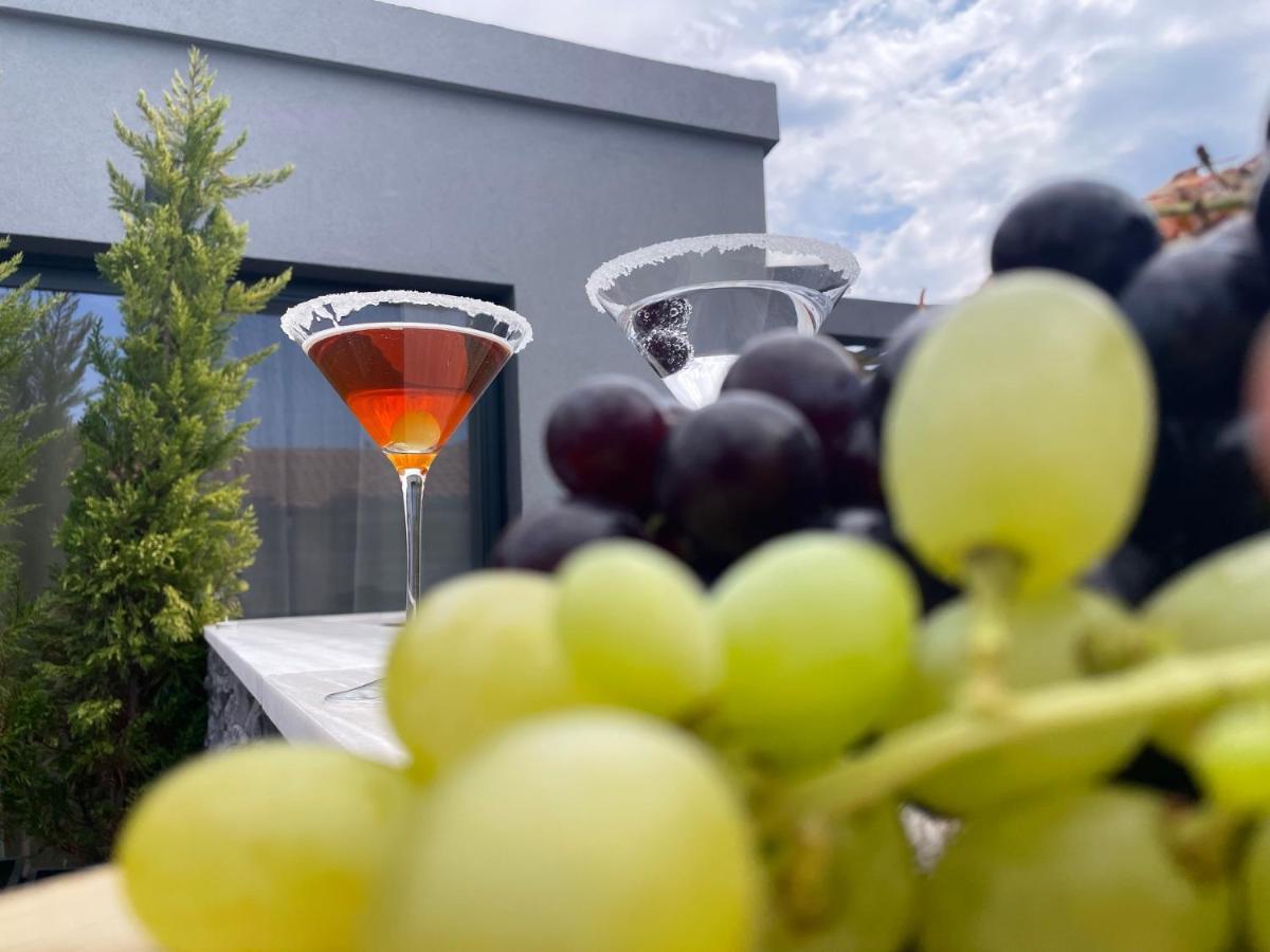 Luxsuites Aparthotel Ofrinion