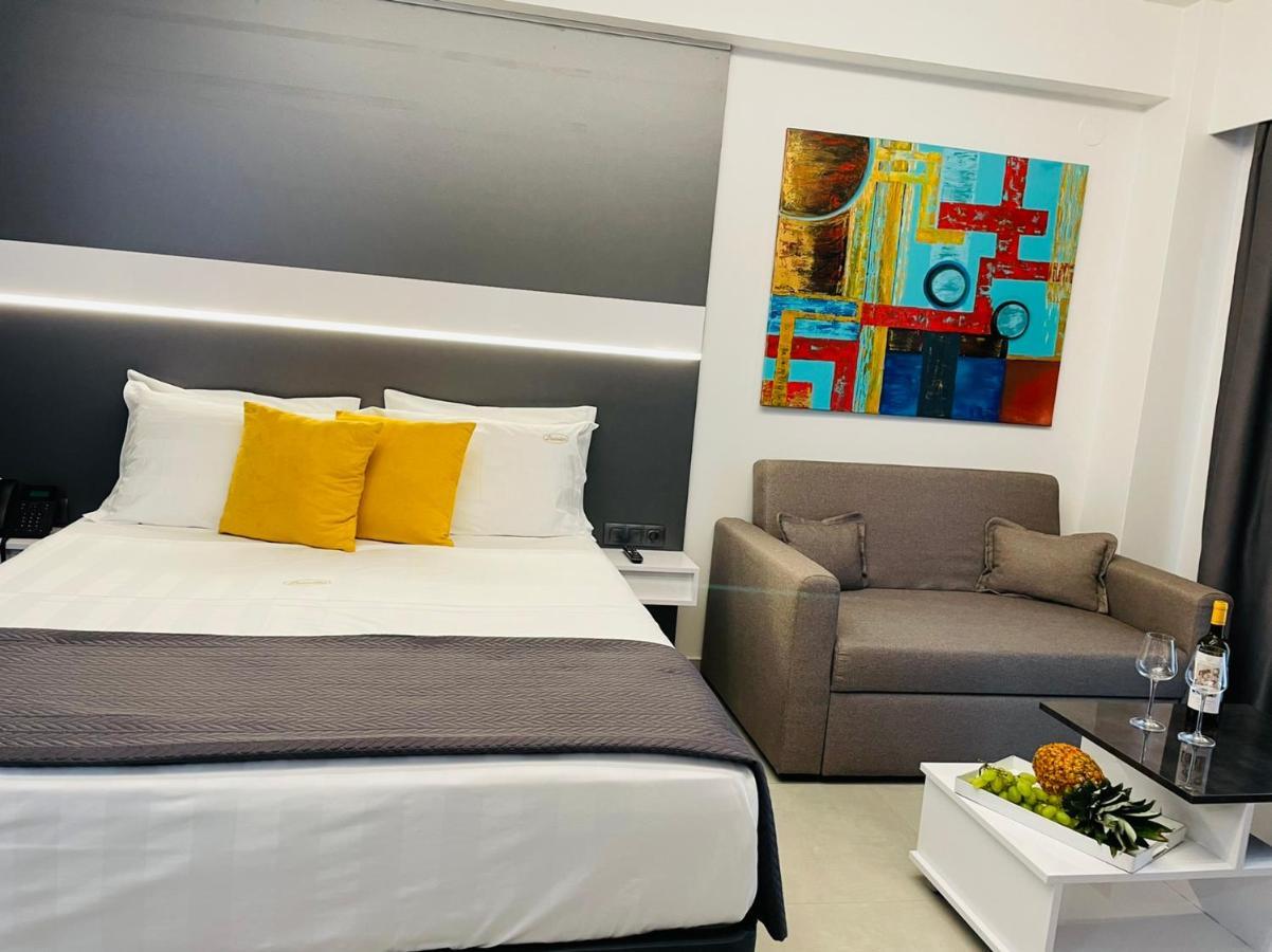 Luxsuites Aparthotel *