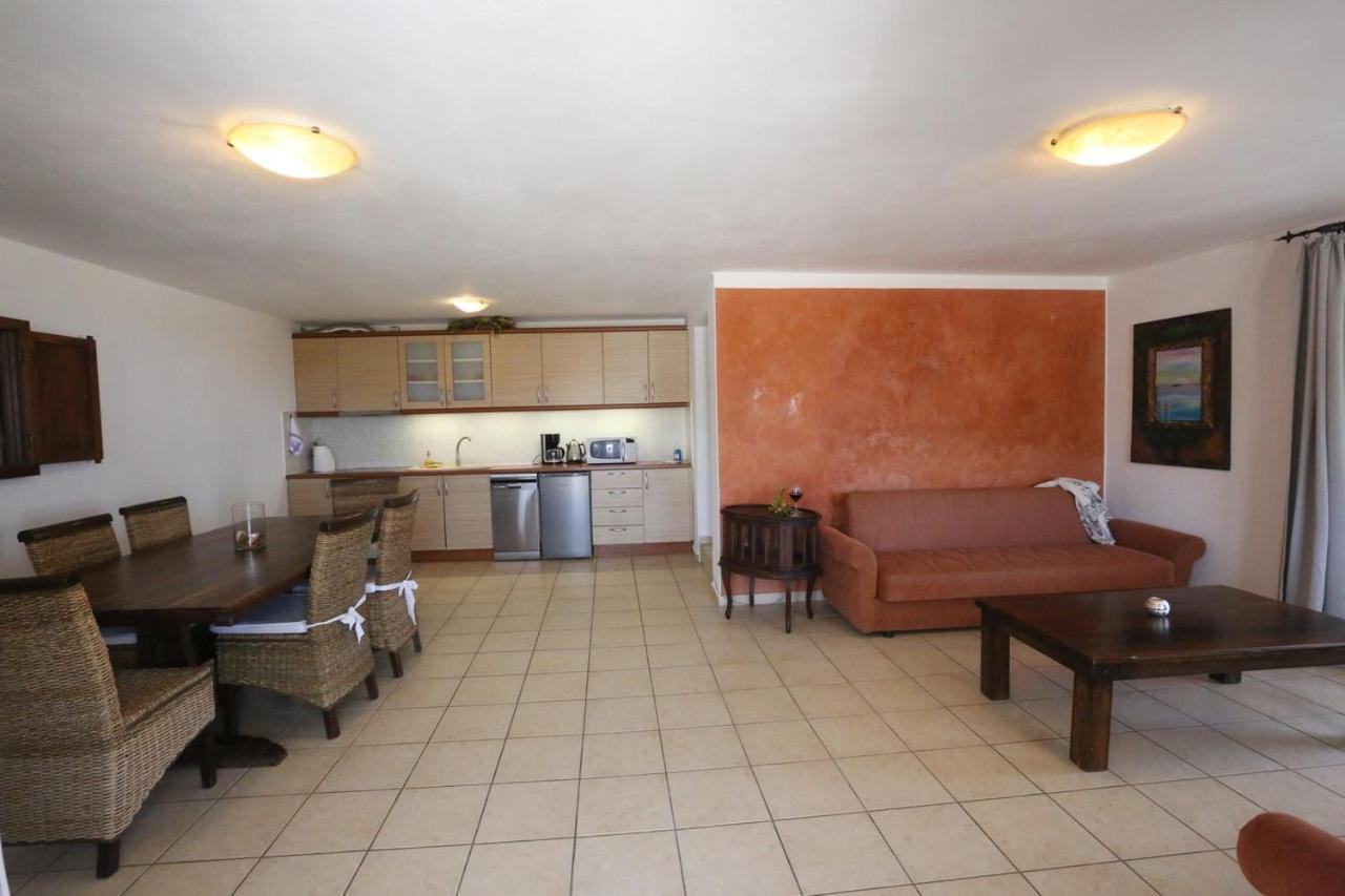 Sunrise Aparthotel 4*