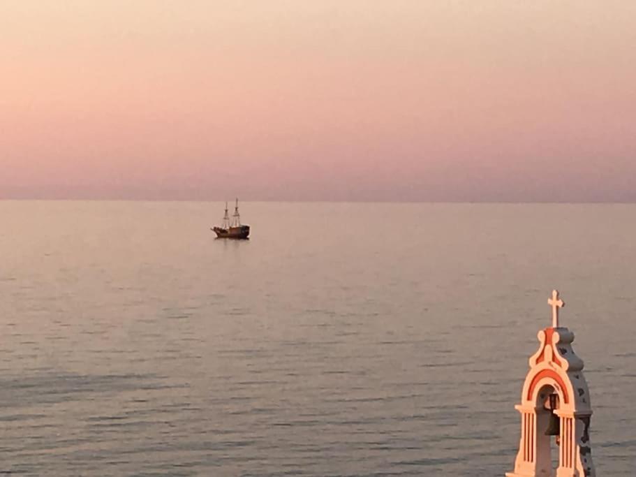 Koumpe Blue Sea View * Rethymno (Crete)