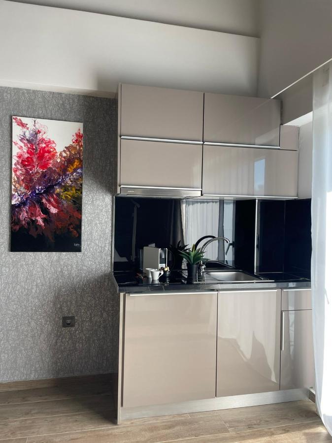 Luxsuites * Ofrinion
