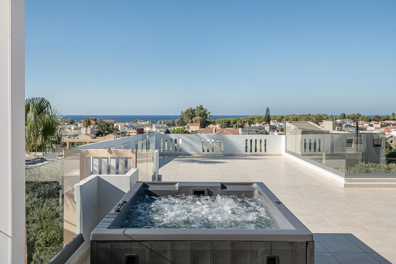 Nontas Aparthotel 3*