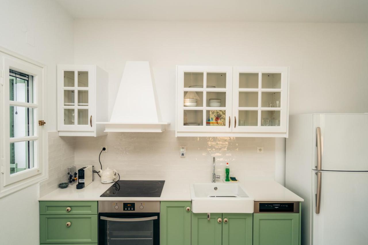 La Maison De Lilac-luxurious Olive Grove
