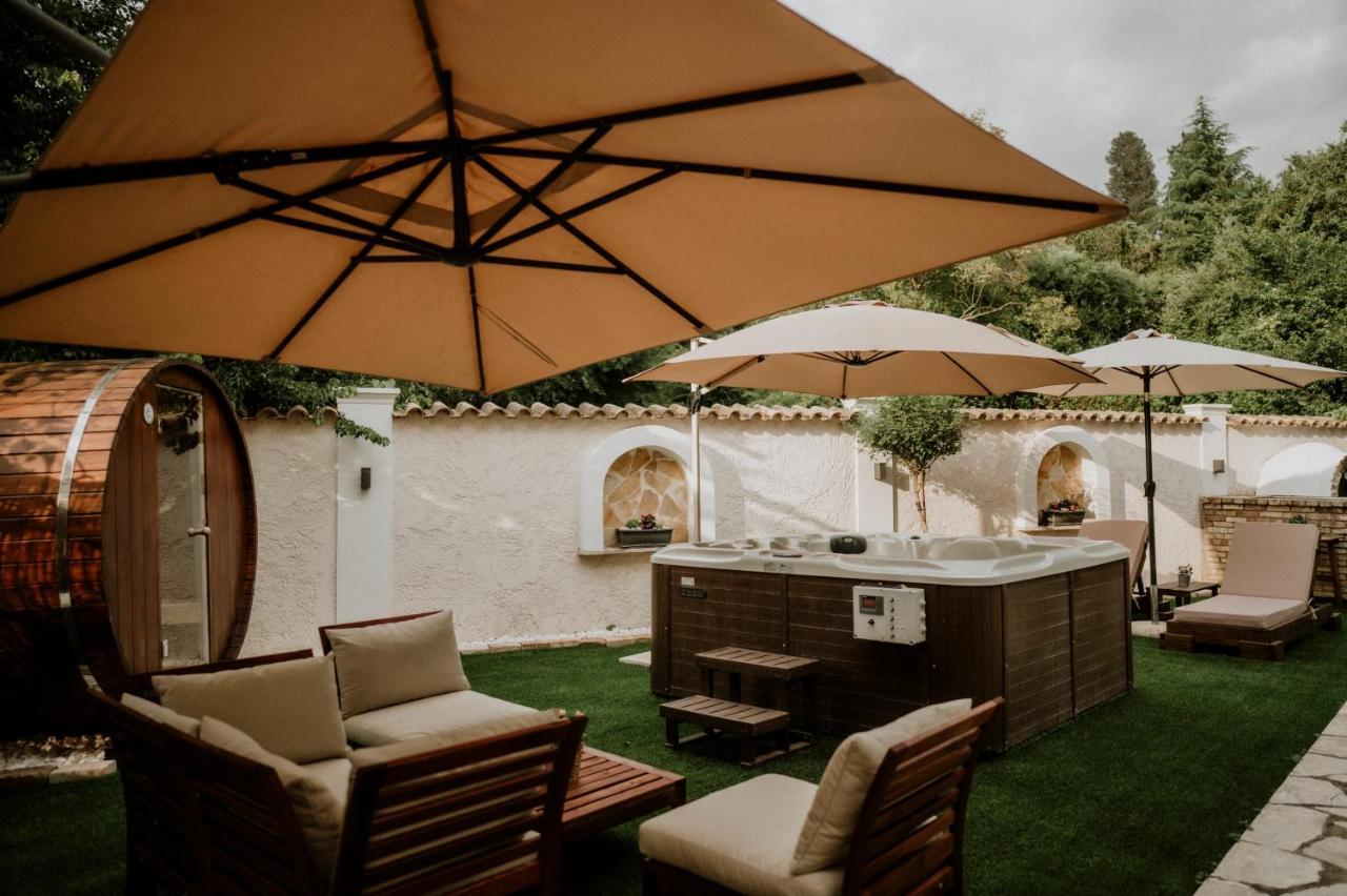 Butterfly - Heated Private Pool & Jacuzzi Villa *