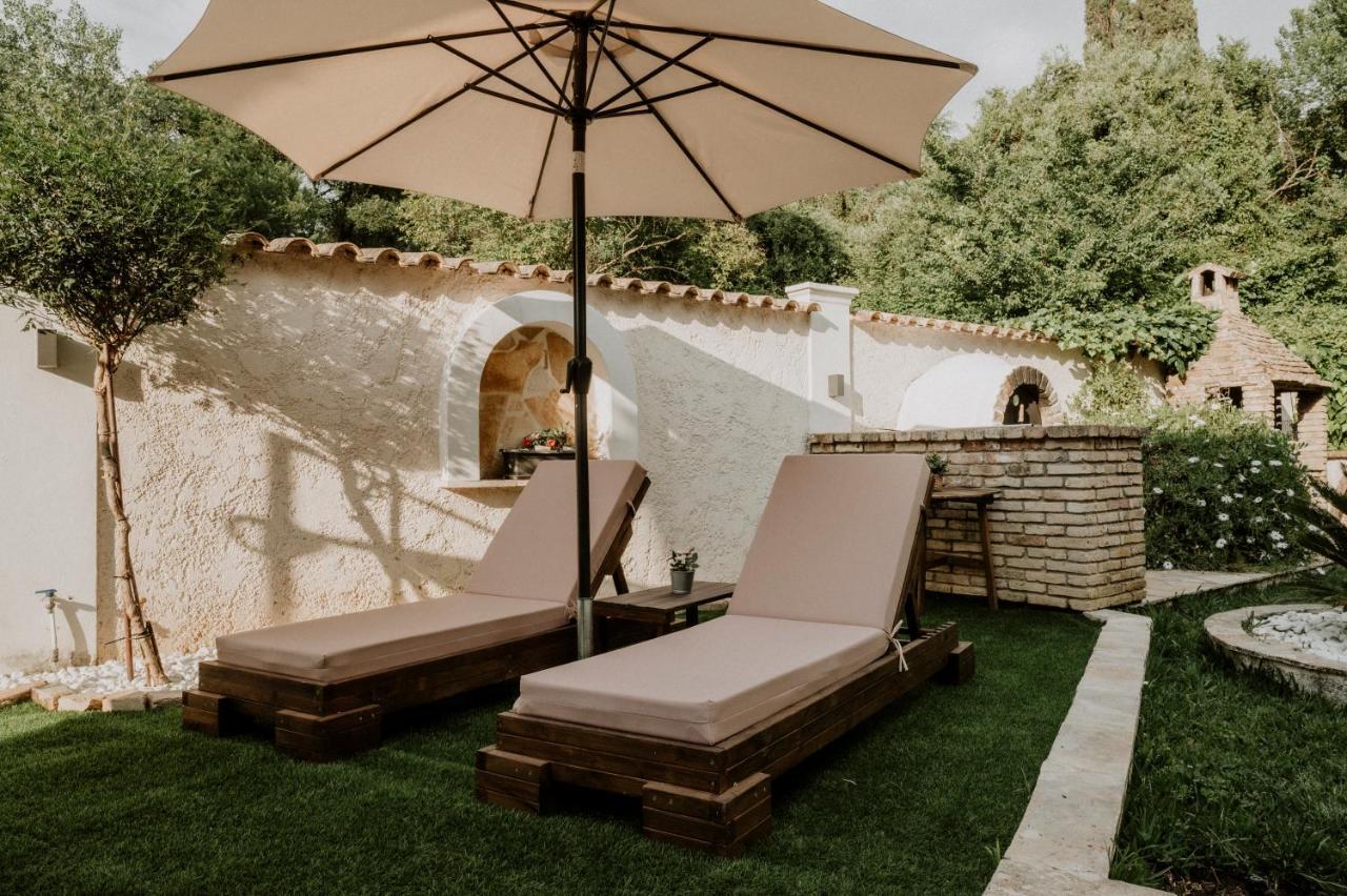 Villa Butterfly - Heated Private Pool & Jacuzzi Alepou