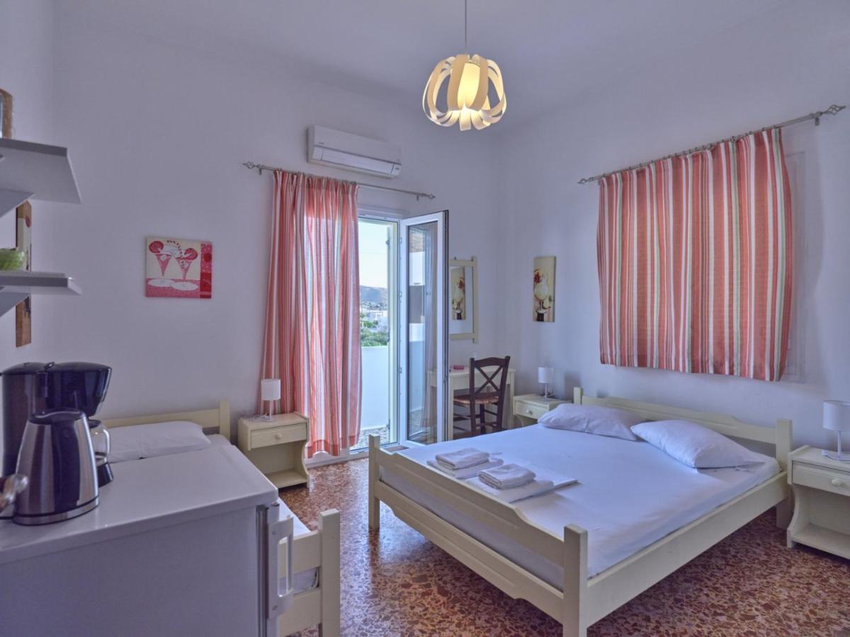 Anna Spanou Parikia (Paros)