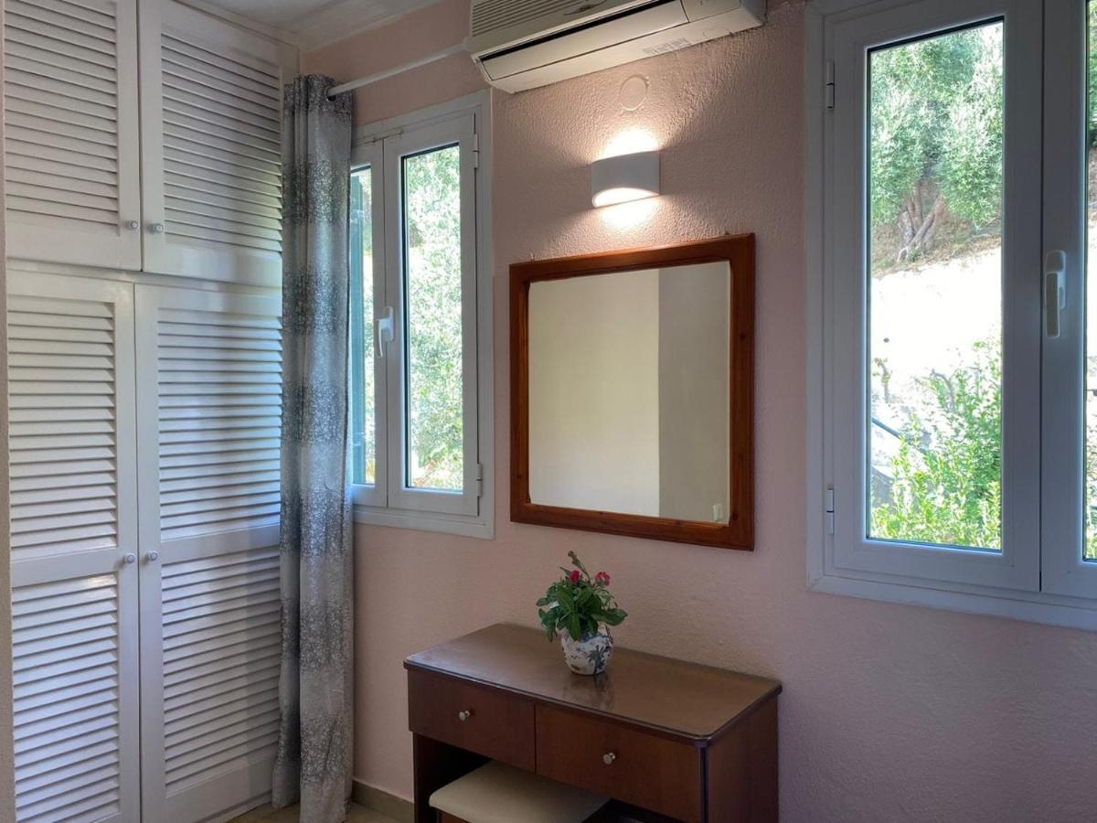 Type Aa5rcocomat Bed Quality Glyfada (Corfu)