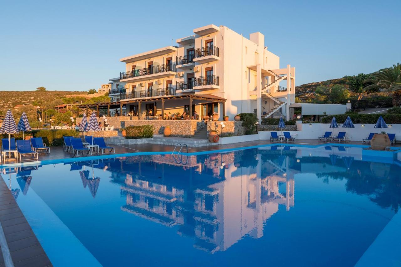 Hotel Lena 3*