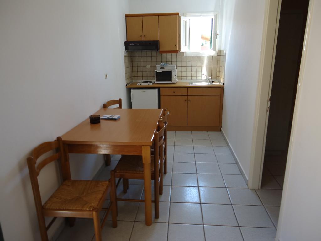 Matoula Aparthotel 3*