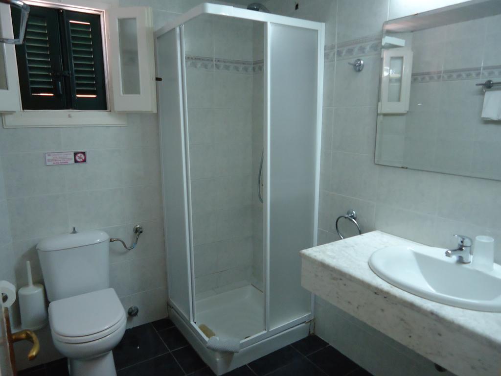 Aparthotel Matoula Acharavi (Corfu)