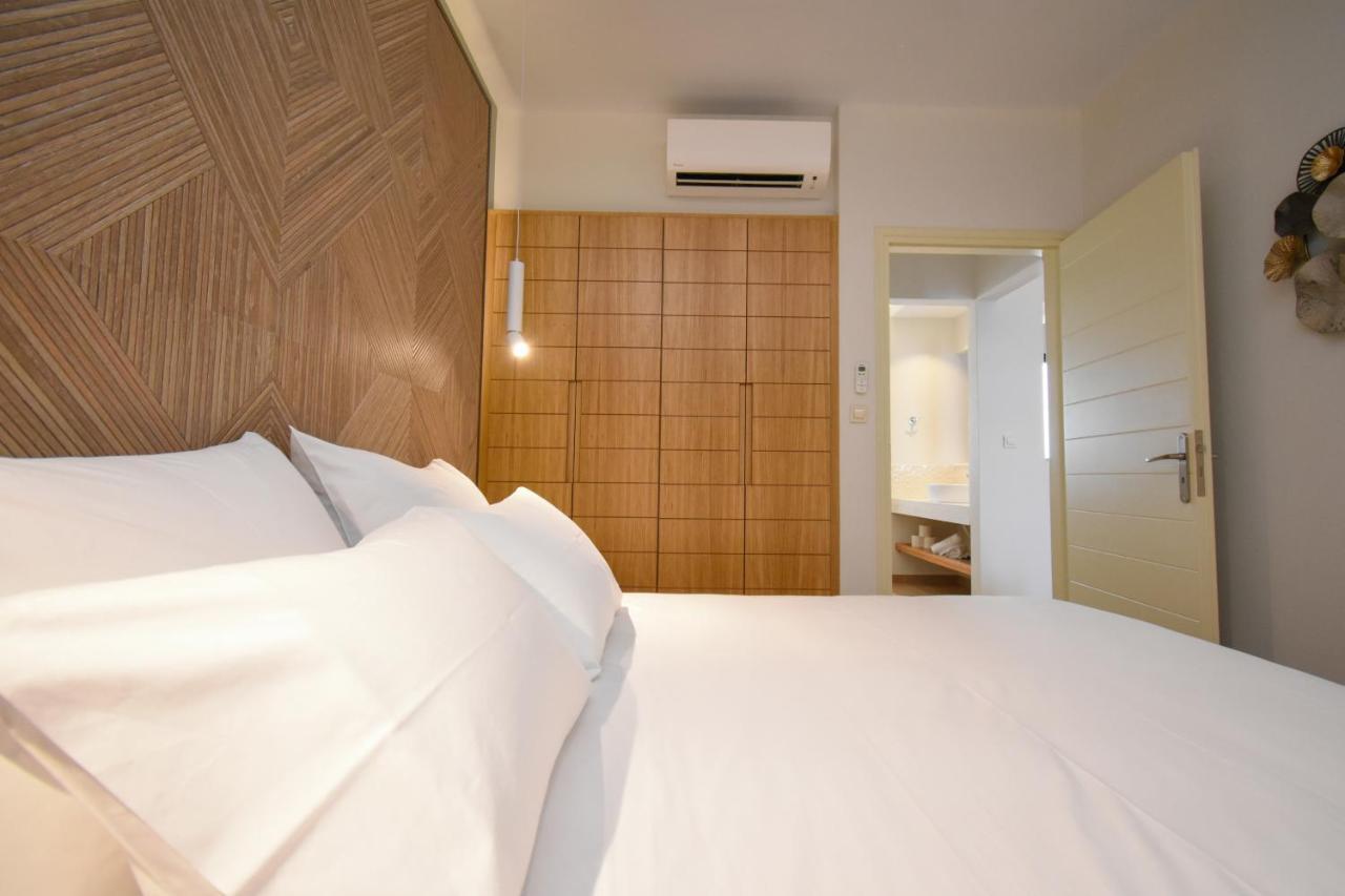 Elena Village Aparthotel 4*