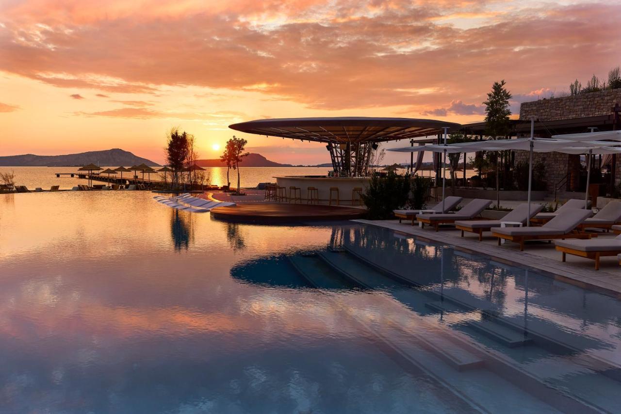 W Costa Navarino (adults Only) Hotel