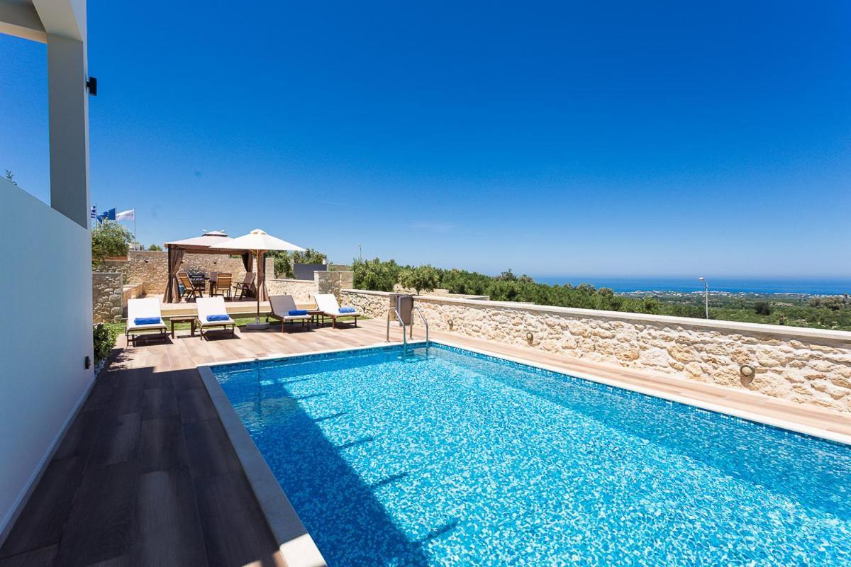 Roupes Villa I, Family Villa, Fantastic Views, Private Pool Villa