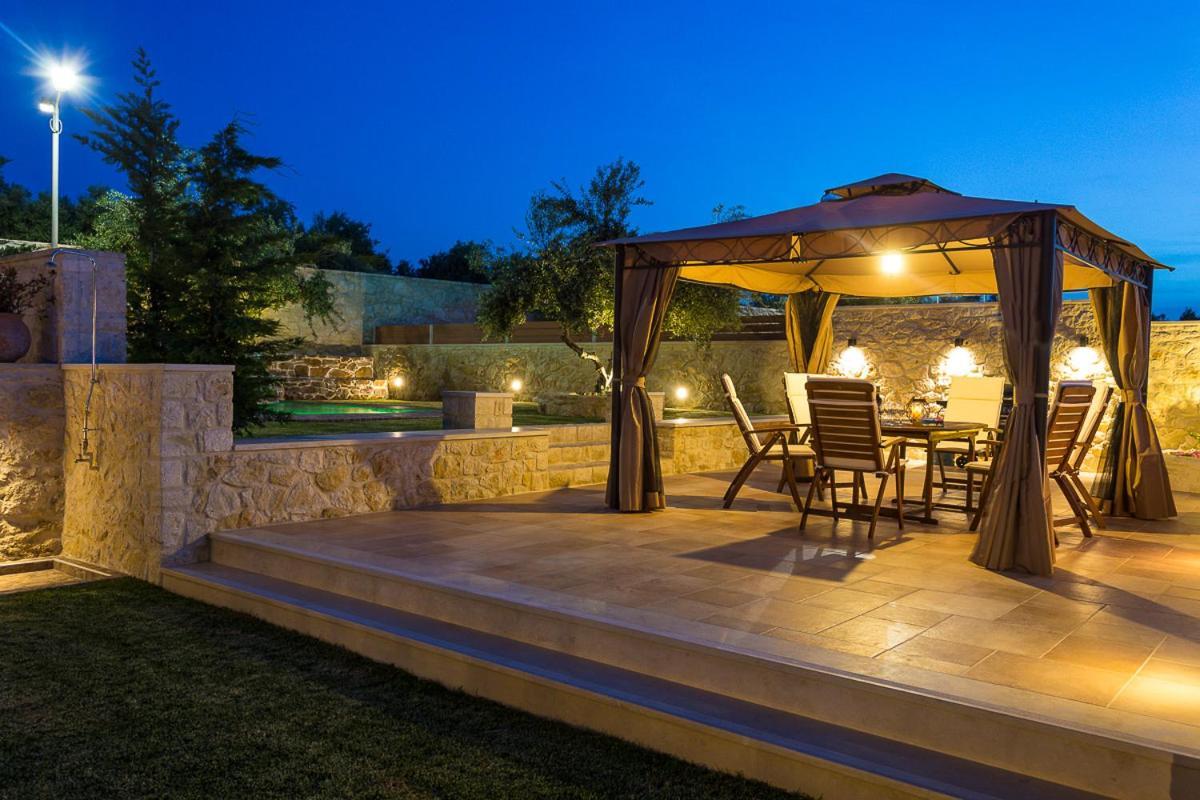 Roupes Villa I, Family Villa, Fantastic Views, Private Pool Roupai