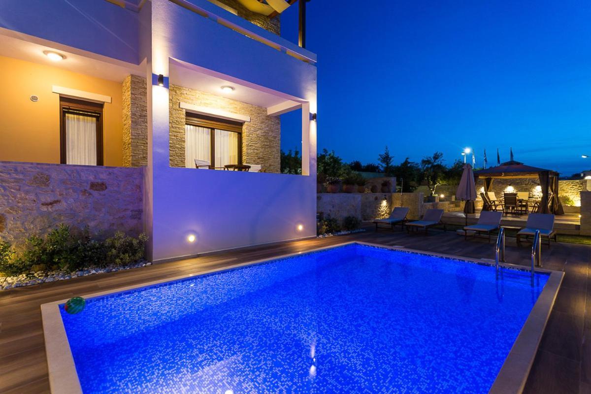 Roupes Villa I, Family Villa, Fantastic Views, Private Pool