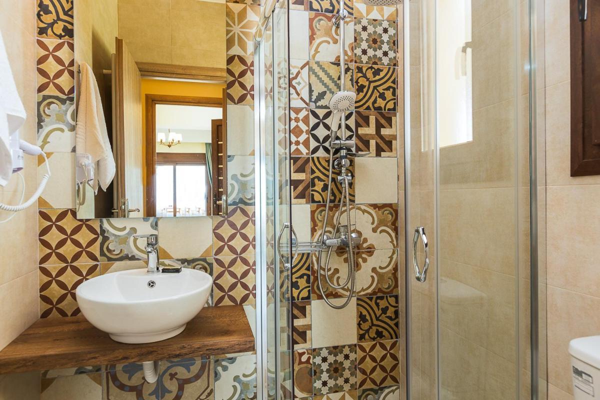Roupes Villa I, Family Villa, Fantastic Views, Private Pool * Roupai
