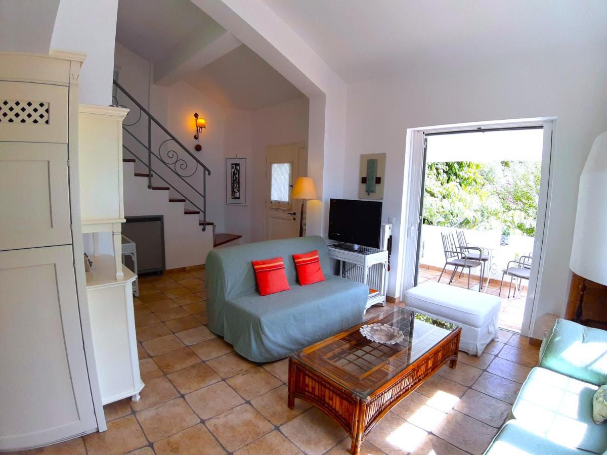Villa Beachfront Skaloma
