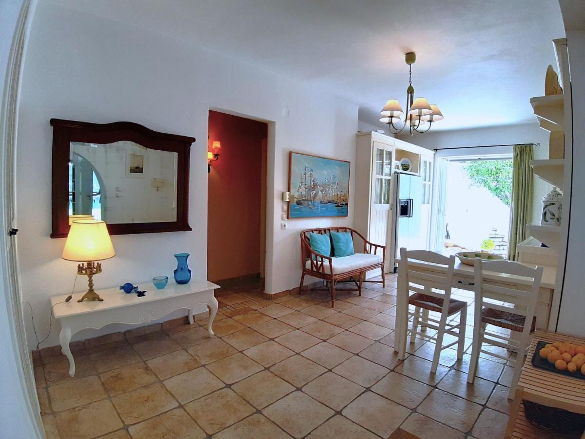 Villa Beachfront Skaloma