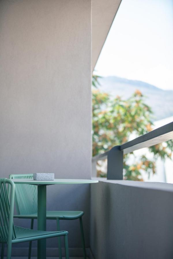 Plaza Collection * Souda