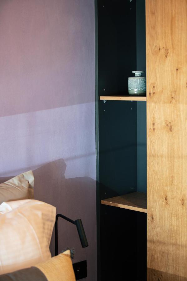 Plaza Collection Souda