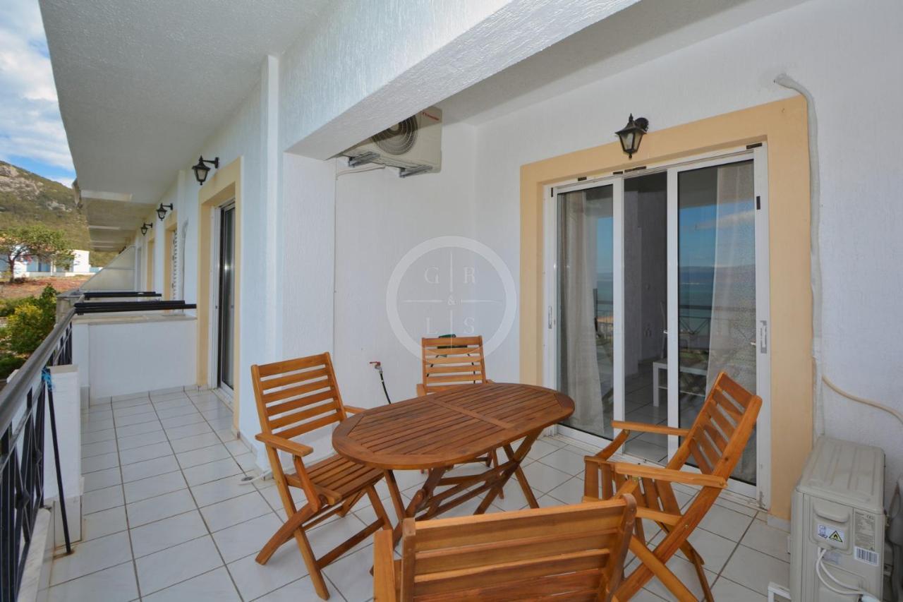 Vasiliki Apartment *