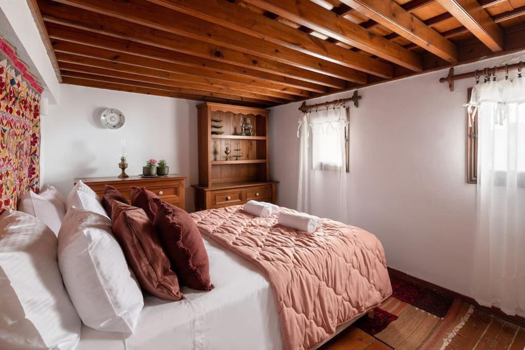 Holiday home Acropolis House *