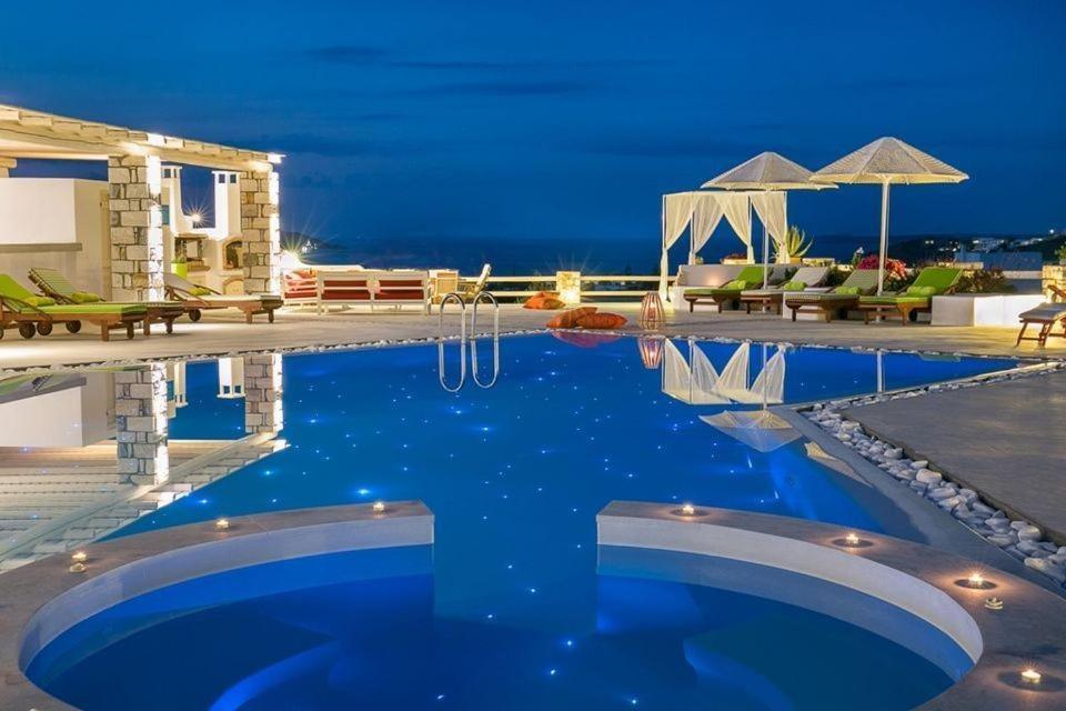 Luxury Paros Villa 1 Bedroom Villa Vrachian Earth Private Jacuzzi Beautiful Views Naousa Villa Parikia (Paros)