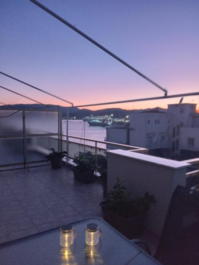 Cozy Seaside Penthouse With Sea & Mountain View. Apartment Volos