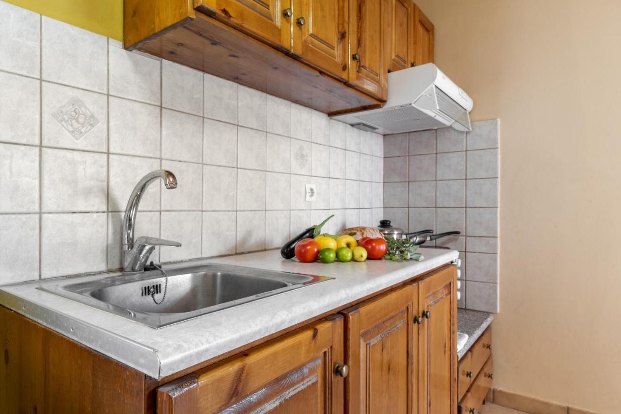 Apostolos 6 Apartment Pondi