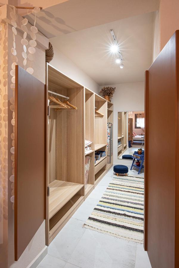 Apartment Colored Dreams Kokkini Hani