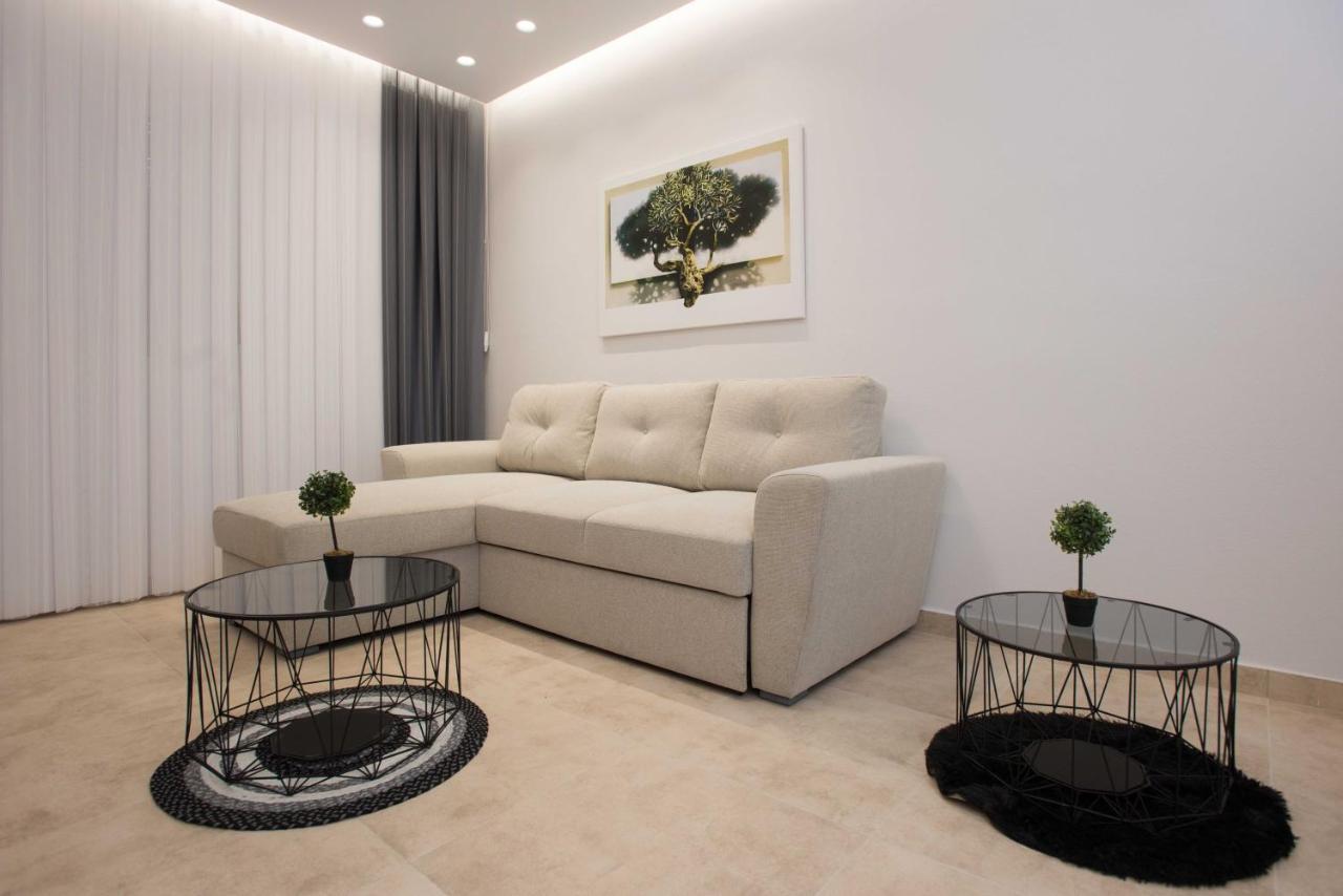 Comfy 1 Bedroom With Terrace And View Apartment *