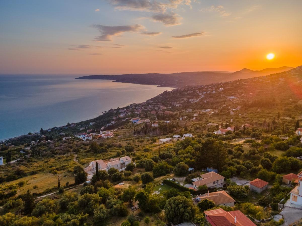 Lourdas Bay View Holiday home Simotata