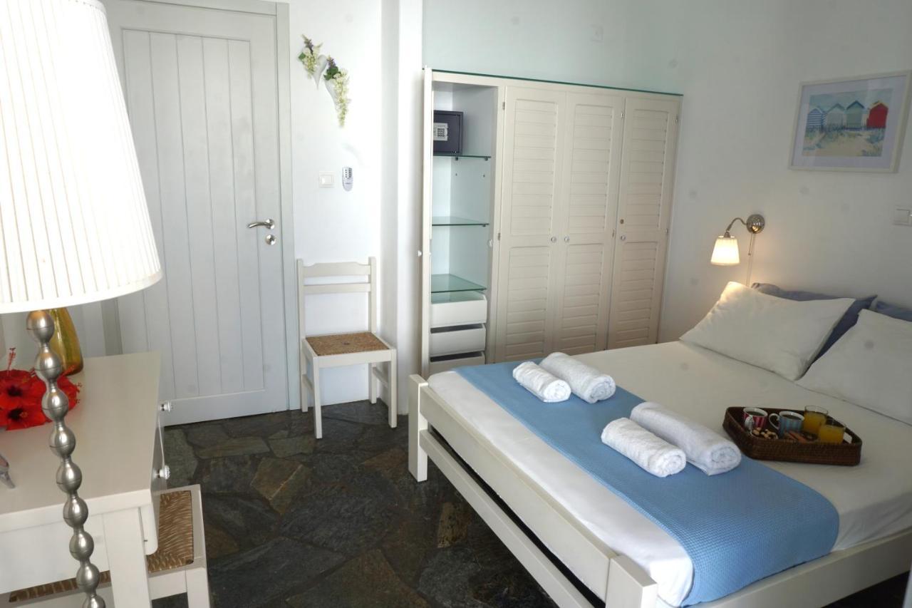 Playera Holiday home