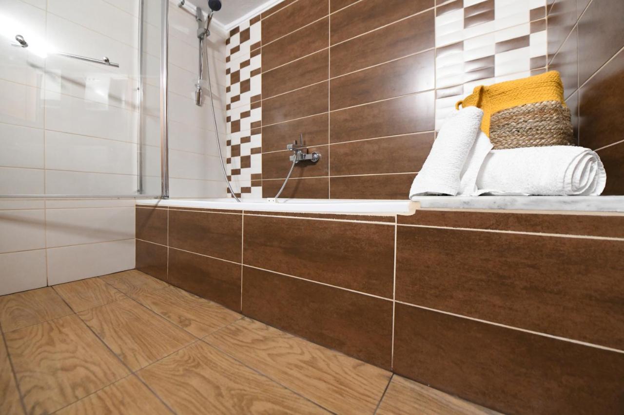 Grand Lux Apartment *