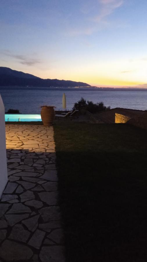 Princess Of Blue Eagles Retreat Villa Skaloma