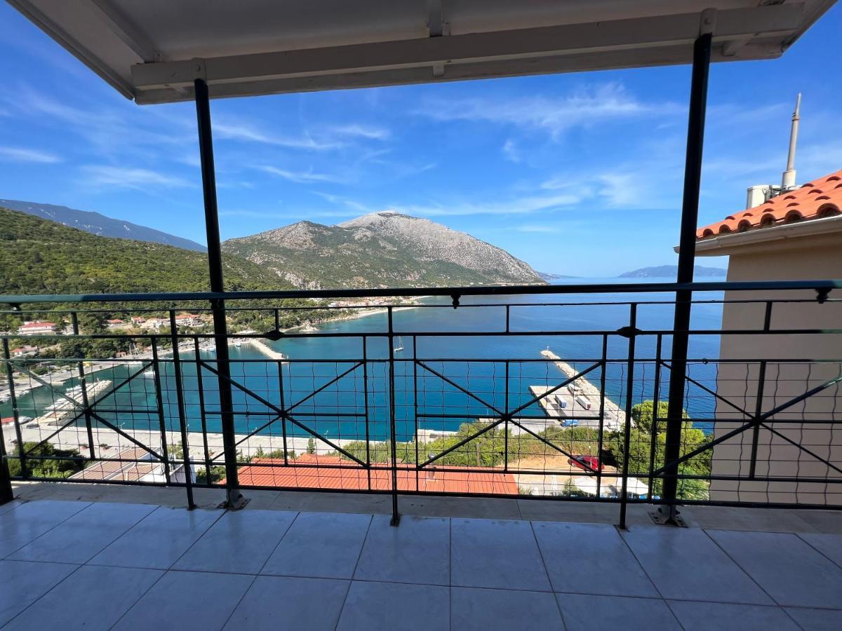 Oceanis 2* Poros (Kefalonia)