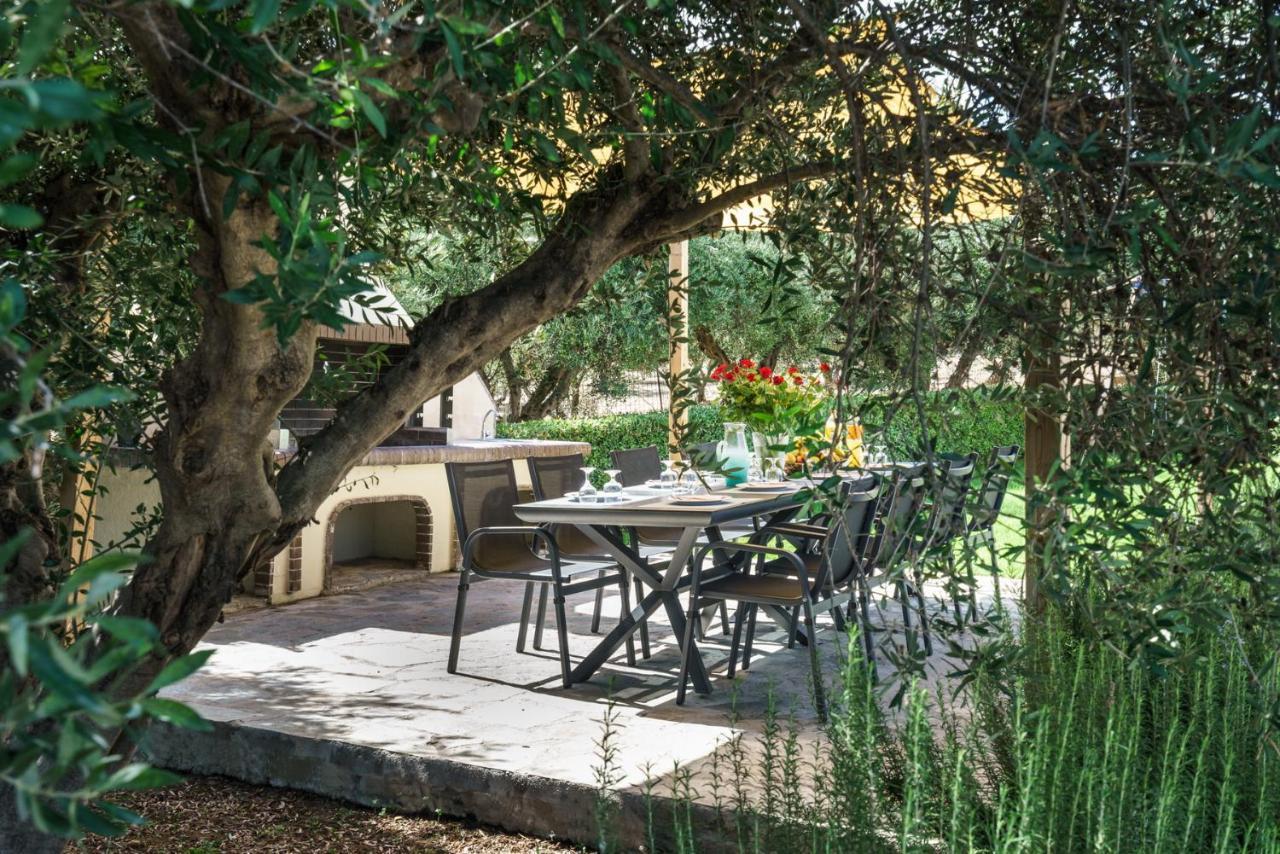 Villa Anna With Private Pool, Play Area & Bbq, 5Km From The Beach Villa *