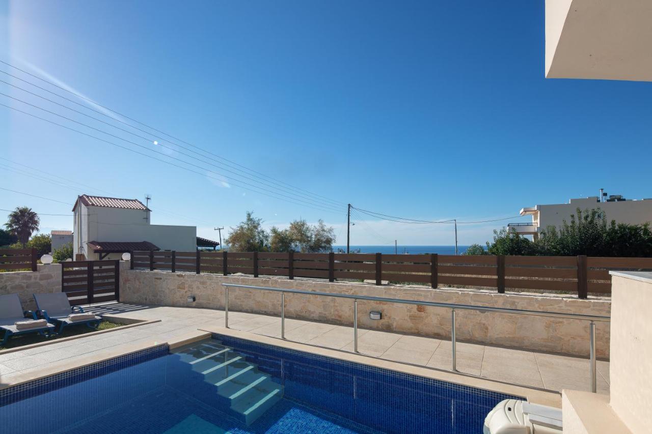 Holiday home 7 Bedroom With Pool, 700m From The Beach! *