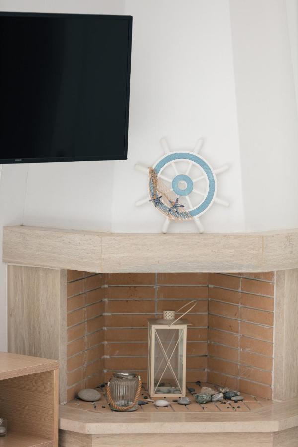 7 Bedroom With Pool, 700m From The Beach! Prinos (Crete)