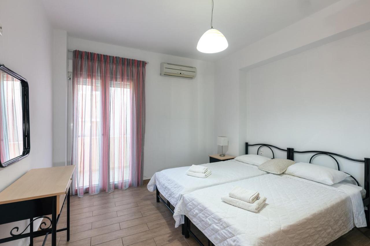 Holiday home 7 Bedroom With Pool, 700m From The Beach! Prinos (Crete)