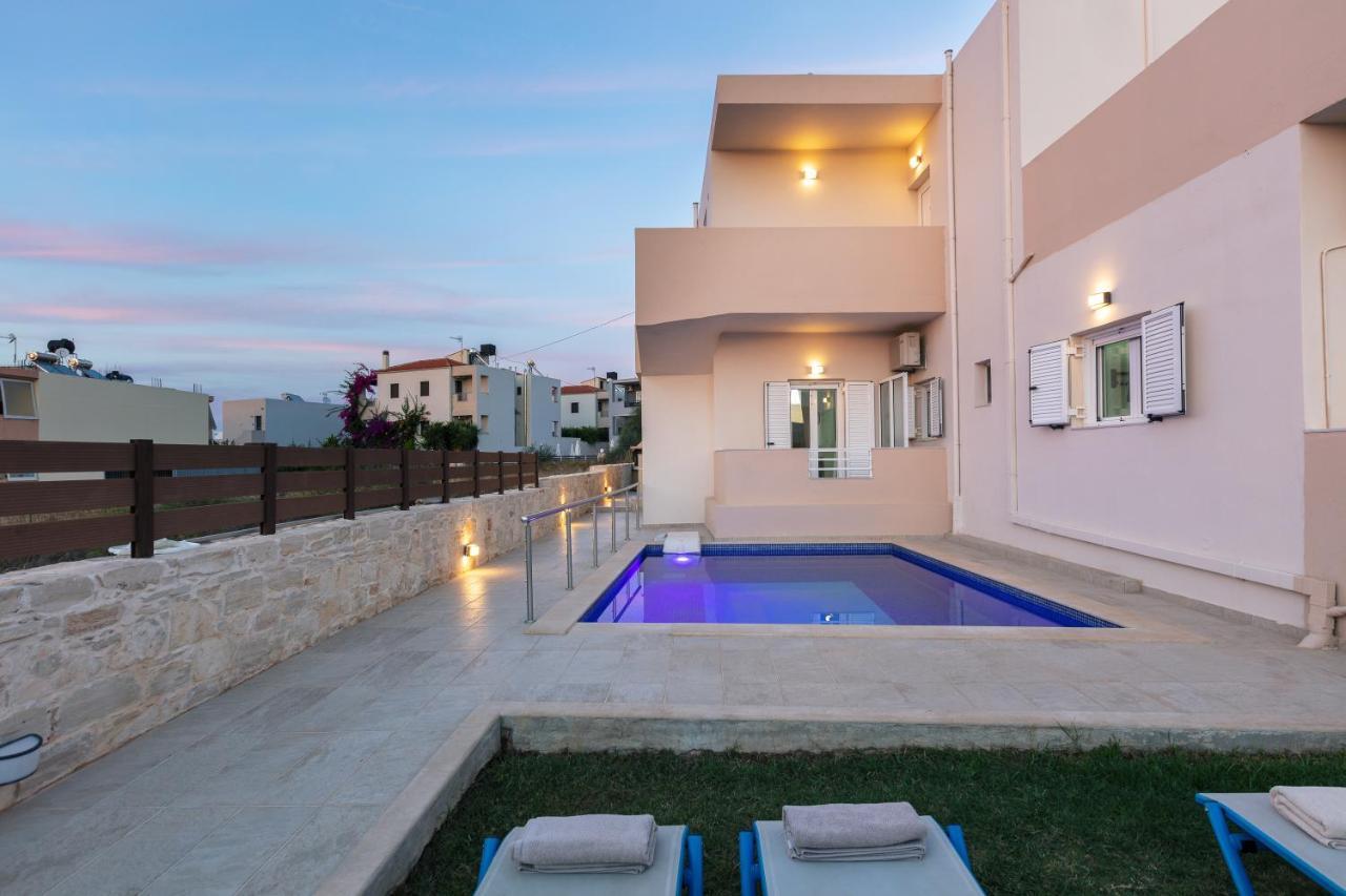 Holiday home 7 Bedroom With Pool, 700m From The Beach! Prinos (Crete)
