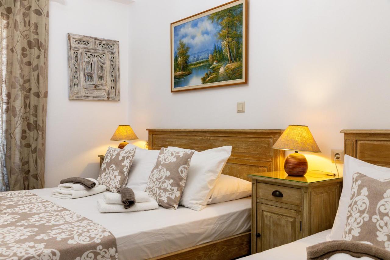 Panos Luxury Apartment